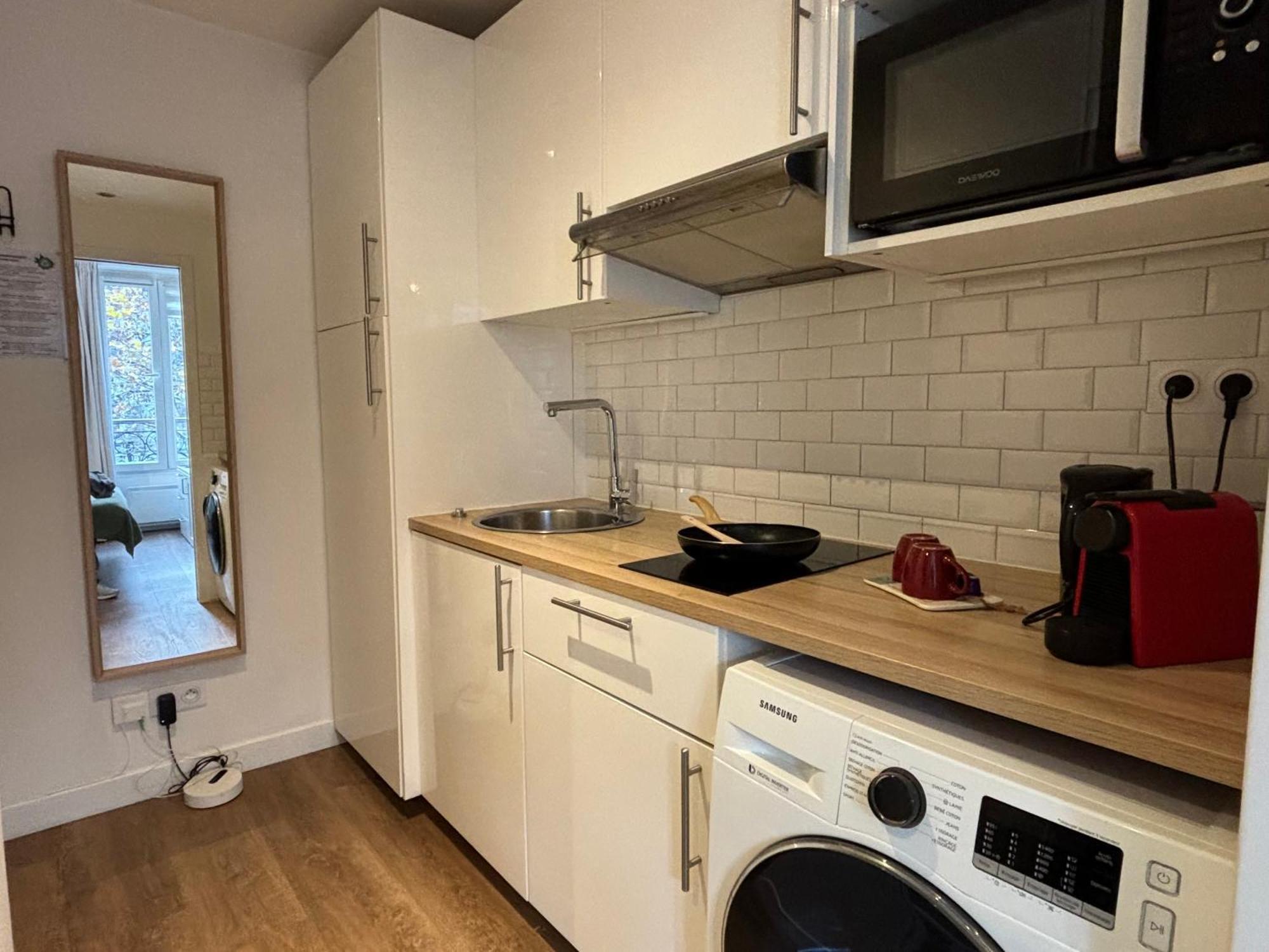 Clichy Studio Getaway - C70 Paris Exterior photo